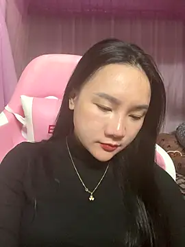 Snapshot of dusi-cute chatting on 12-14-25, 03:12 dusi-cute online show from 12-14-25, 03:12