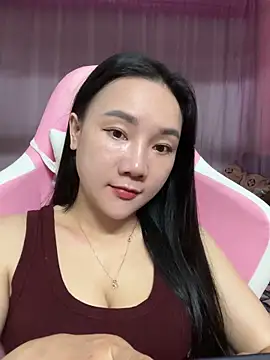 Snapshot of dusi-cute chatting on 12-18-25, 01:00 dusi-cute online show from 12-18-25, 01:00