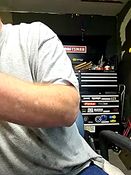 Snapshot of Txweld69 chatting on 11-27-25, 07:54 Txweld69 online show from 11-27-25, 07:54