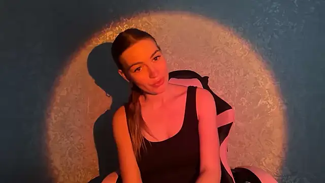 Snapshot of lisababy_a chatting on 11-17-25, 01:17 lisababy a online show from 11-17-25, 01:17