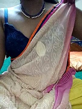 Snapshot of mahalaxmi_teluguammai chatting on 12-02-25, 03:07 mahalaxmi teluguammai online show from 12-02-25, 03:07