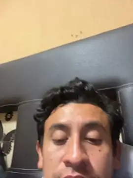 Snapshot of manrrique4567 chatting on 02-14-26, 04:42 manrrique4567 online show from 02-14-26, 04:42