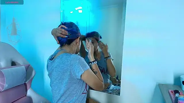 Snapshot of tsuky_nekoo chatting on 11-23-25, 02:11 tsuky nekoo online show from 11-23-25, 02:11