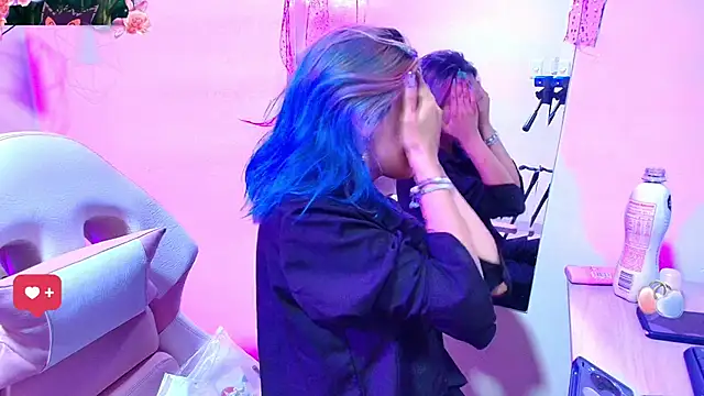 Snapshot of tsuky_nekoo chatting on 11-25-25, 02:44 tsuky nekoo online show from 11-25-25, 02:44