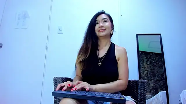 VictoriaRouge  online show from 04-01-26, 03:51