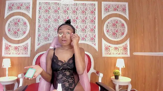 Snapshot of Midnight_Bluee chatting on 11-28-25, 08:00 Midnight Bluee online show from 11-28-25, 08:00