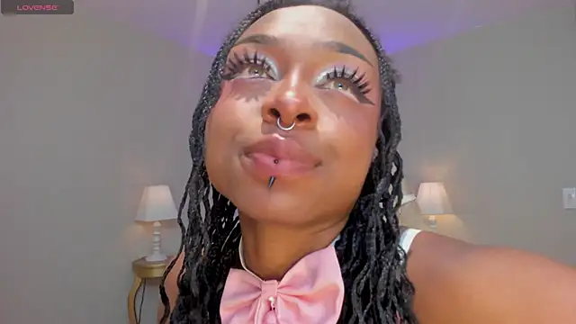 Midnight Bluee online show from 01-06-26, 08:12