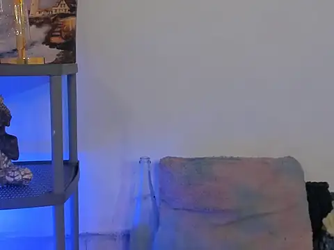 aprille15 online show from 03-29-26, 05:57