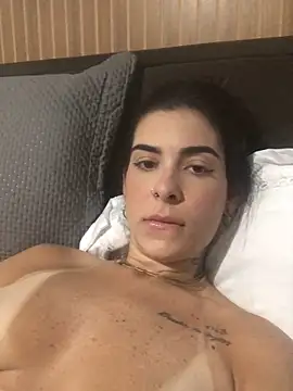 Snapshot of fer-nanda chatting on 01-17-26, 11:30 fer-nanda online show from 01-17-26, 11:30