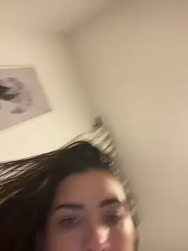 Snapshot of fer-nanda chatting on 02-11-26, 04:28 fer-nanda online show from 02-11-26, 04:28