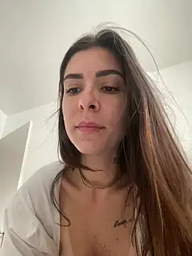 Snapshot of fer-nanda chatting on 04-15-26, 06:37 fer-nanda online show from 04-15-26, 06:37