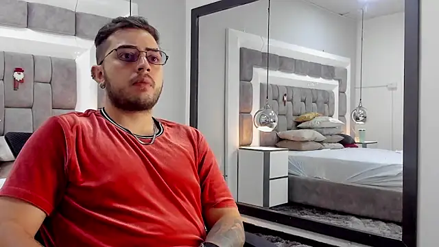 Ethan Greys online show from 11-21-25, 03:49