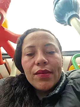 Snapshot of Rouse_hot_ chatting on 11-19-25, 01:11 Rouse hot online show from 11-19-25, 01:11