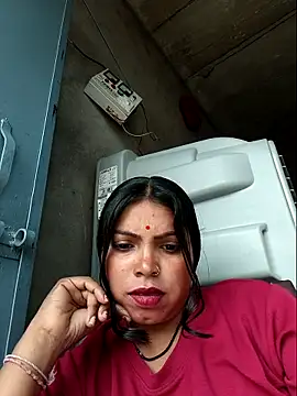 Snapshot of Jankisinghji chatting on 12-02-25, 04:07 Jankisinghji online show from 12-02-25, 04:07