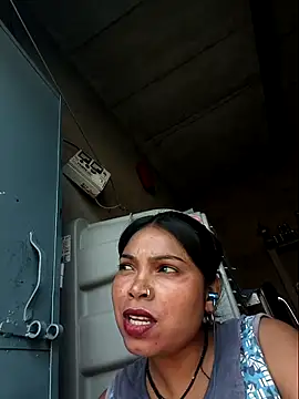 Snapshot of Jankisinghji chatting on 12-04-25, 09:18 Jankisinghji online show from 12-04-25, 09:18