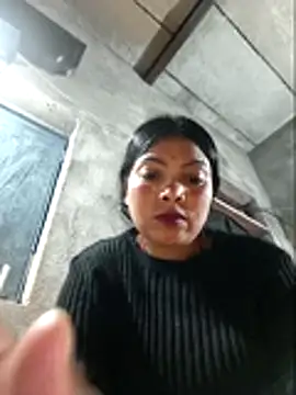 Snapshot of Jankisinghji chatting on 12-14-25, 01:11 Jankisinghji online show from 12-14-25, 01:11