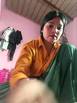 Snapshot of Jankisinghji chatting on 12-23-25, 04:21 Jankisinghji online show from 12-23-25, 04:21