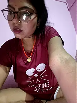 Snapshot of Jankisinghji chatting on 02-01-26, 01:42 Jankisinghji online show from 02-01-26, 01:42