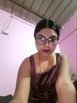 Snapshot of Jankisinghji chatting on 02-04-26, 01:11 Jankisinghji online show from 02-04-26, 01:11