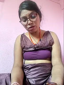 Snapshot of Jankisinghji chatting on 02-09-26, 04:05 Jankisinghji online show from 02-09-26, 04:05