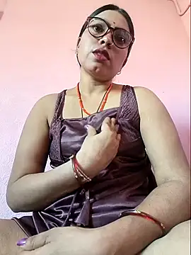 Snapshot of Jankisinghji chatting on 02-12-26, 09:37 Jankisinghji online show from 02-12-26, 09:37