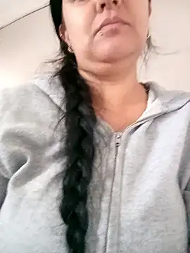 CelesteAlvarez1989 online show from 01-05-26, 08:34