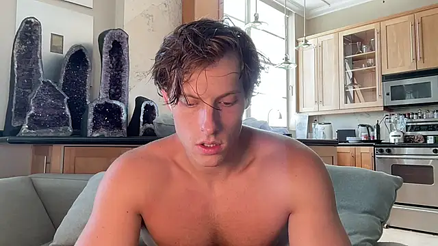 alex islivee online show from 08-07-26, 08:00