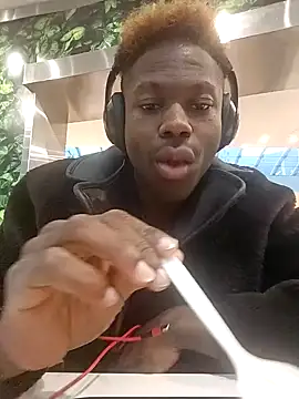 Wizinoir online show from 11-15-25, 11:32