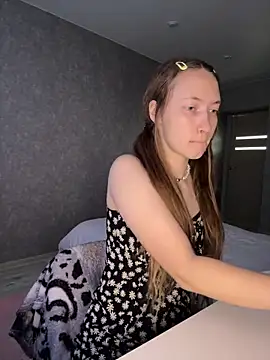 Holy Poly online show from 03-18-26, 05:32