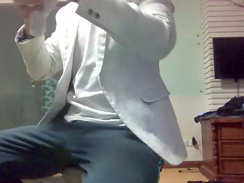 Snapshot of TommyZhao10 chatting on 11-15-25, 03:04 TommyZhao10 online show from 11-15-25, 03:04