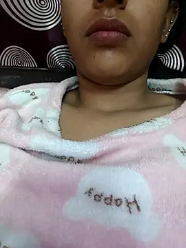 Snapshot of Neethu90 chatting on 12-14-25, 02:28 Neethu90 online show from 12-14-25, 02:28