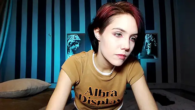 Snapshot of onaloon chatting on 11-25-25, 01:27 onaloon online show from 11-25-25, 01:27