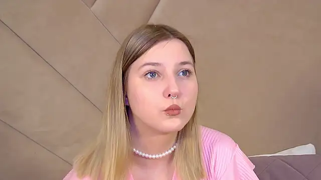 TinnaBurton online show from 04-13-26, 04:23