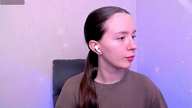 Snapshot of BellaVelure6767 chatting on 06-01-26, 02:35 BellaVelure6767 online show from 06-01-26, 02:35