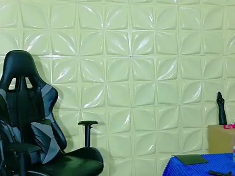 lunabustygirl online show from 02-26-26, 03:00