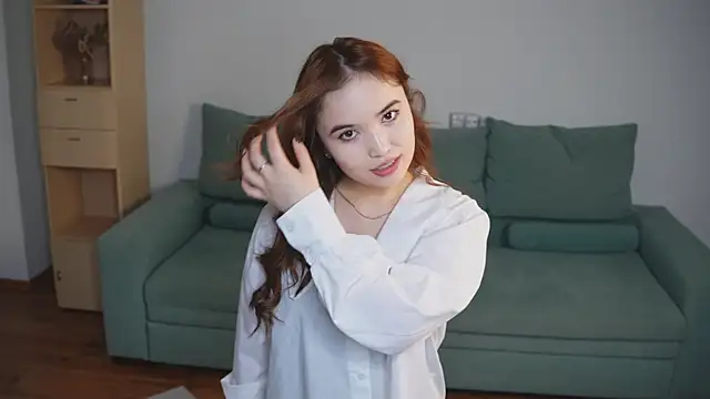 BetseyLaszlo online show from 11-26-25, 04:46