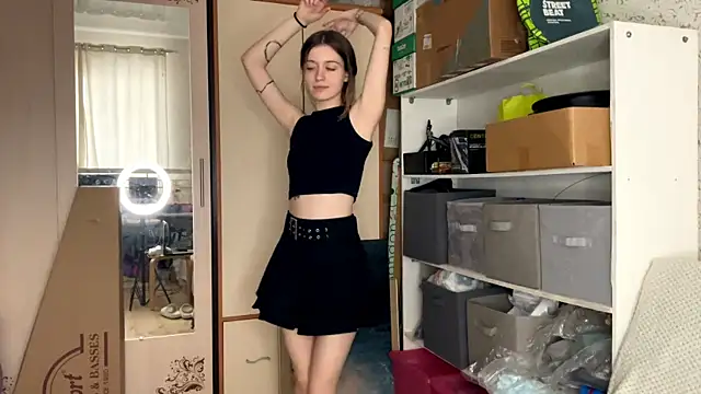 Snapshot of MiriamDongo chatting on 11-22-25, 11:42 MiriamDongo online show from 11-22-25, 11:42