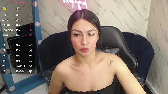 Maleja v  online show from 12-22-25, 01:30