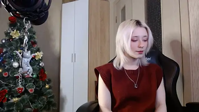 SophiaLur online show from 01-12-26, 04:56