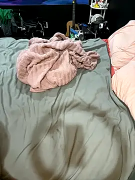 Snapshot of mrsmyla93 chatting on 12-03-25, 08:40 mrsmyla93 online show from 12-03-25, 08:40