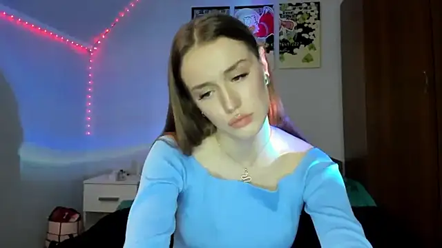 tinyglow online show from 03-01-26, 09:06