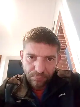 Snapshot of Motosz chatting on 11-17-25, 02:56 Motosz online show from 11-17-25, 02:56