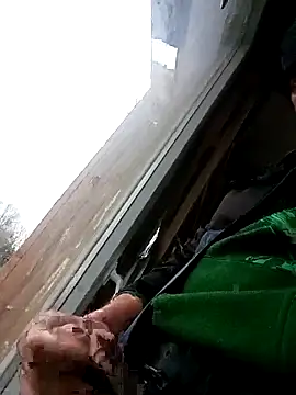 Snapshot of Motosz chatting on 11-25-25, 01:44 Motosz online show from 11-25-25, 01:44