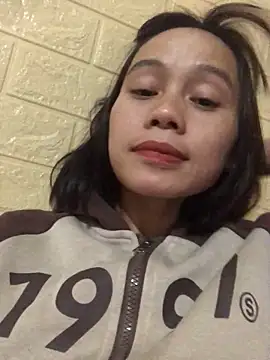 Trangbabylove online show from 12-14-25, 02:44