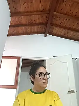 Snapshot of Melinerd chatting on 11-19-25, 08:42 Melinerd online show from 11-19-25, 08:42