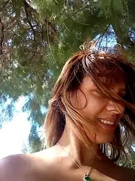 Snapshot of cleopatravodos chatting on 06-10-26, 12:48 cleopatravodos online show from 06-10-26, 12:48