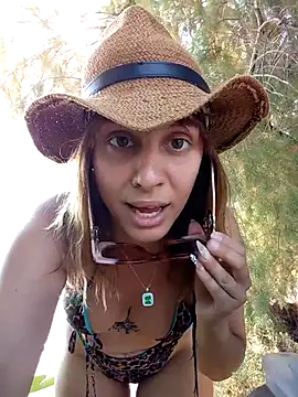 Snapshot of cleopatravodos chatting on 06-11-26, 02:26 cleopatravodos online show from 06-11-26, 02:26