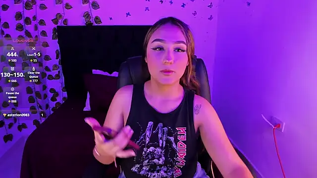 Snapshot of Anna_valerious7 chatting on 12-05-25, 02:20 Anna valerious7 online show from 12-05-25, 02:20