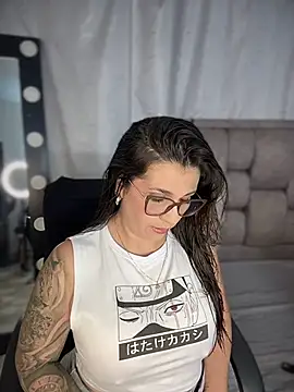 Snapshot of kaily_monroe chatting on 11-26-25, 12:00 kaily monroe online show from 11-26-25, 12:00