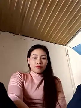 Snapshot of _Su-Su_ chatting on 01-18-26, 05:33 Su-Su online show from 01-18-26, 05:33